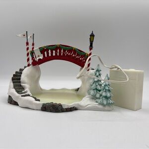Department 56 1999 Vintage Village Accessories Bridge Over The Icy Pond 56.56720